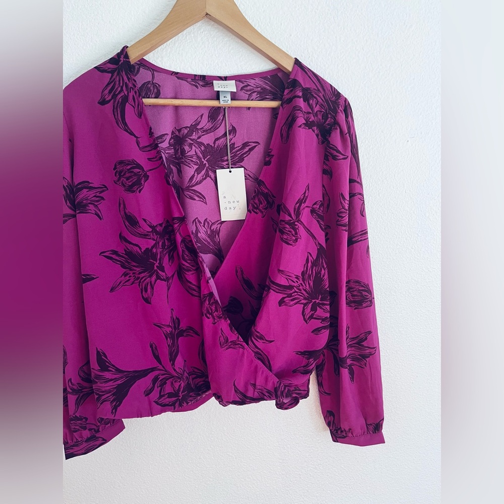 A New Day Purple Floral Puff Long Sleeve Cropped Wrap Top XL - Picture 5 of 11